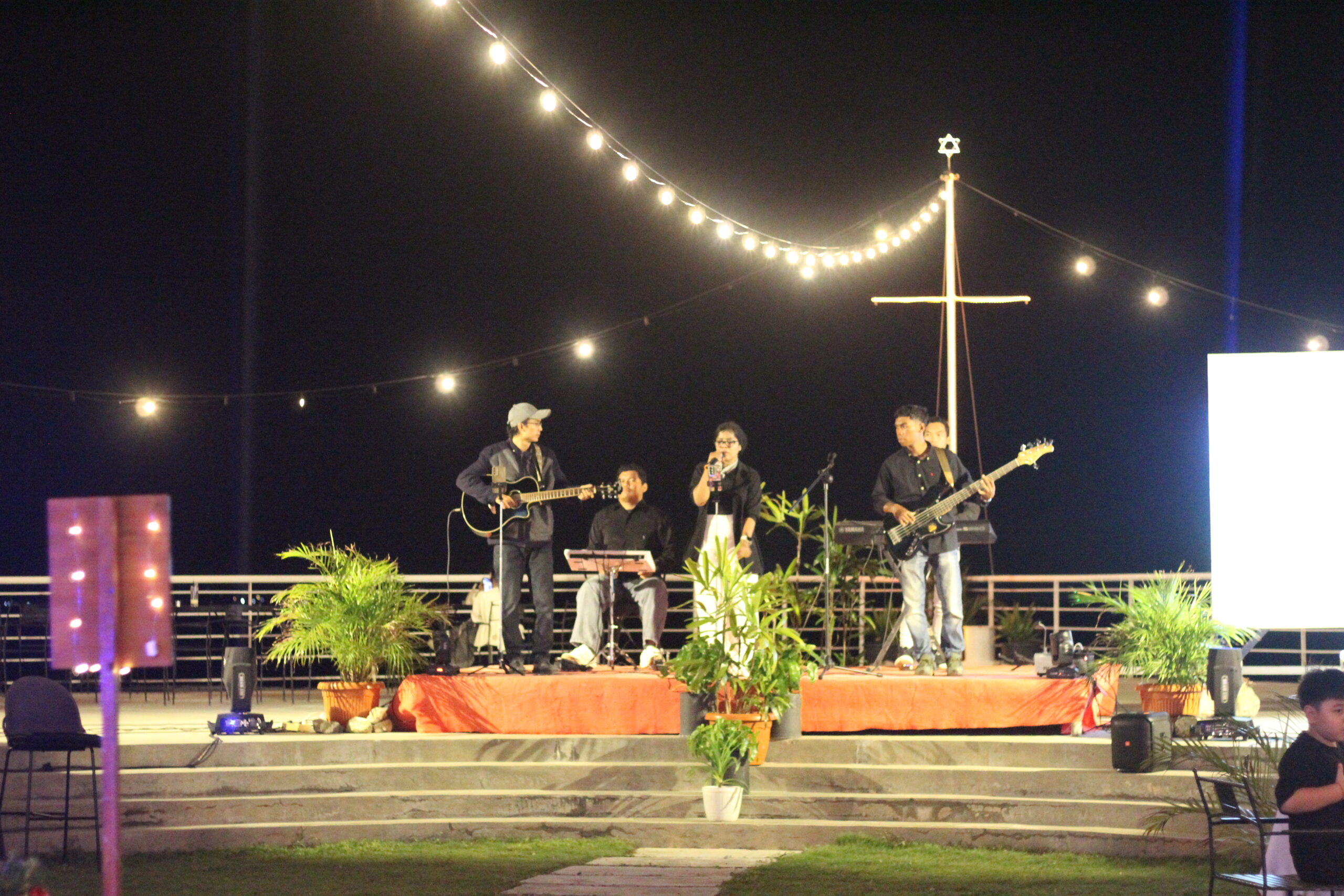 Another night full with live music