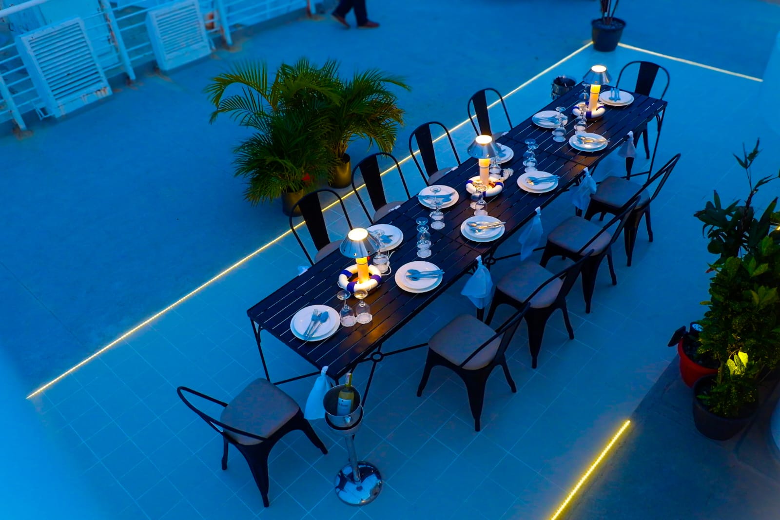 Captain’s Table 1