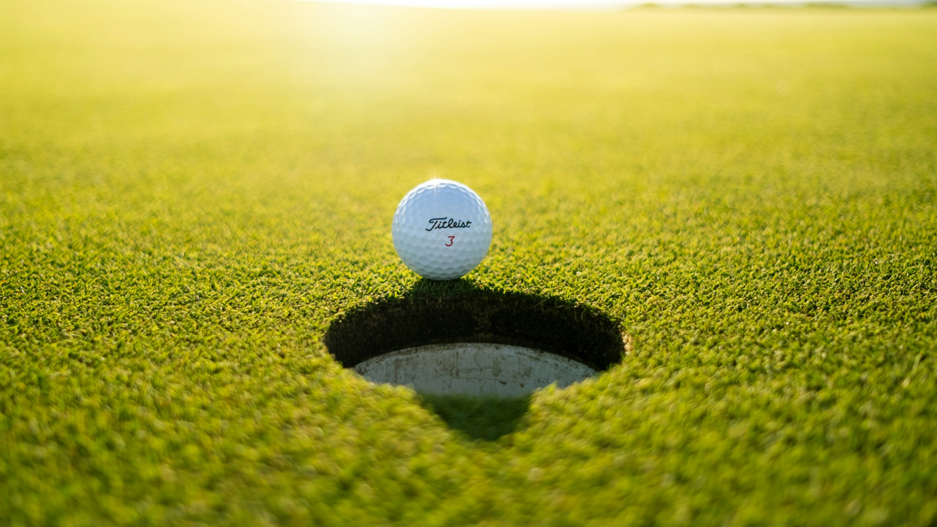 Golfing 1920×1080