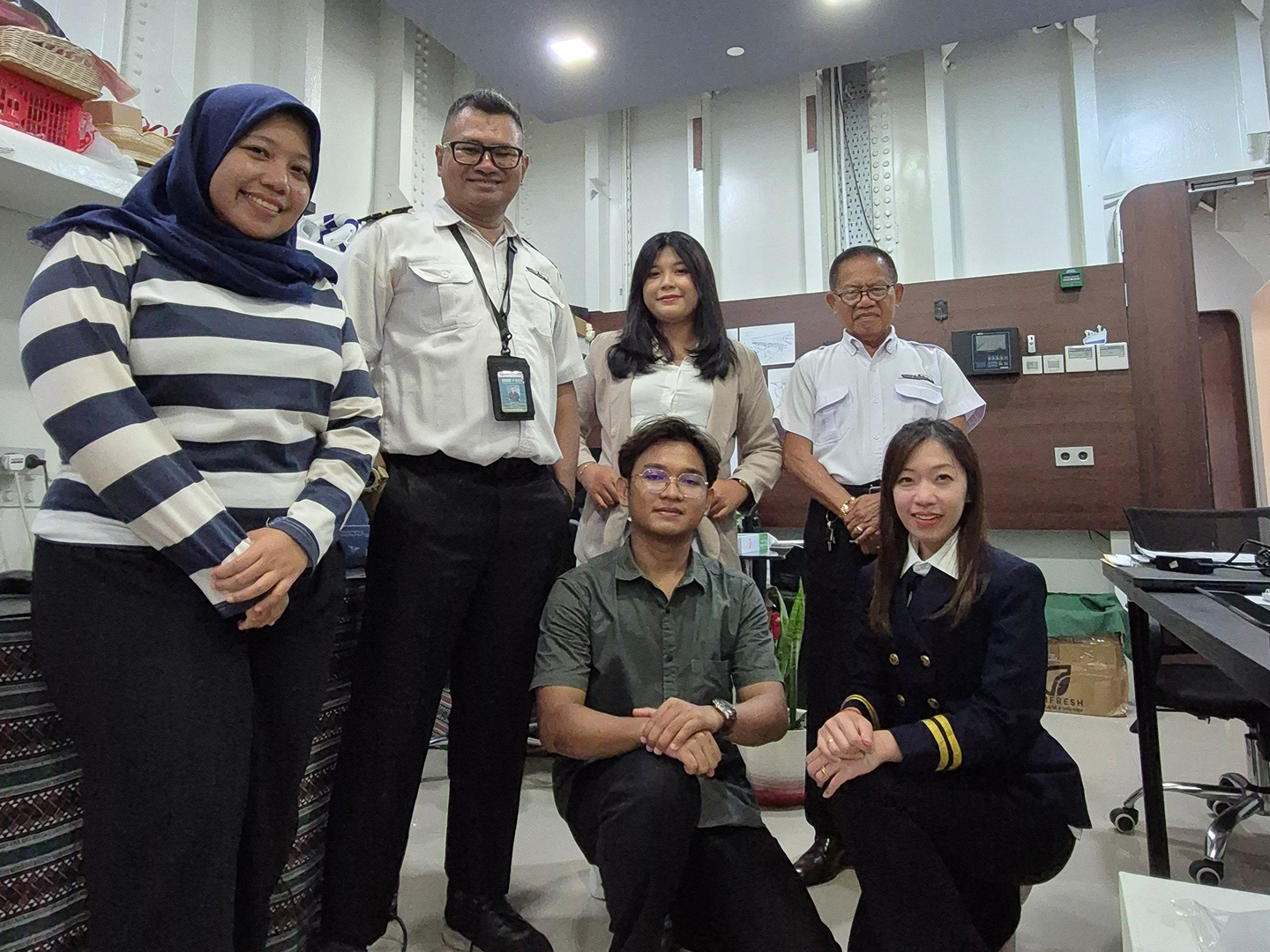 Office Department 1440×1080