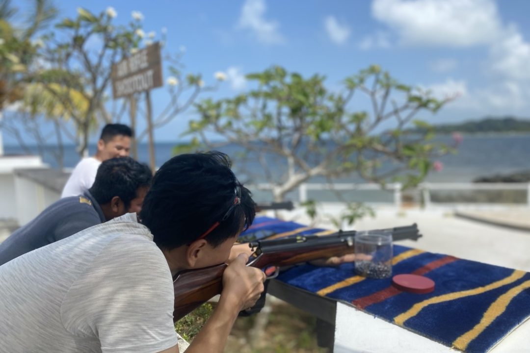 Aiming a target in Air Rifle Shootout