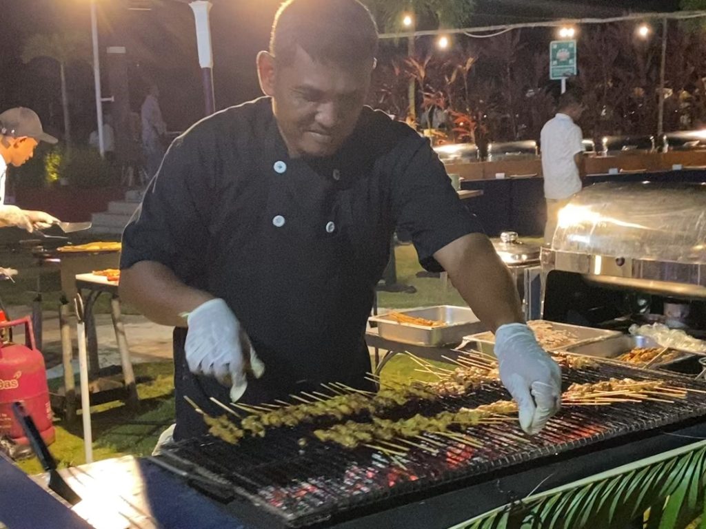 Barbeque live cookout for group dinner